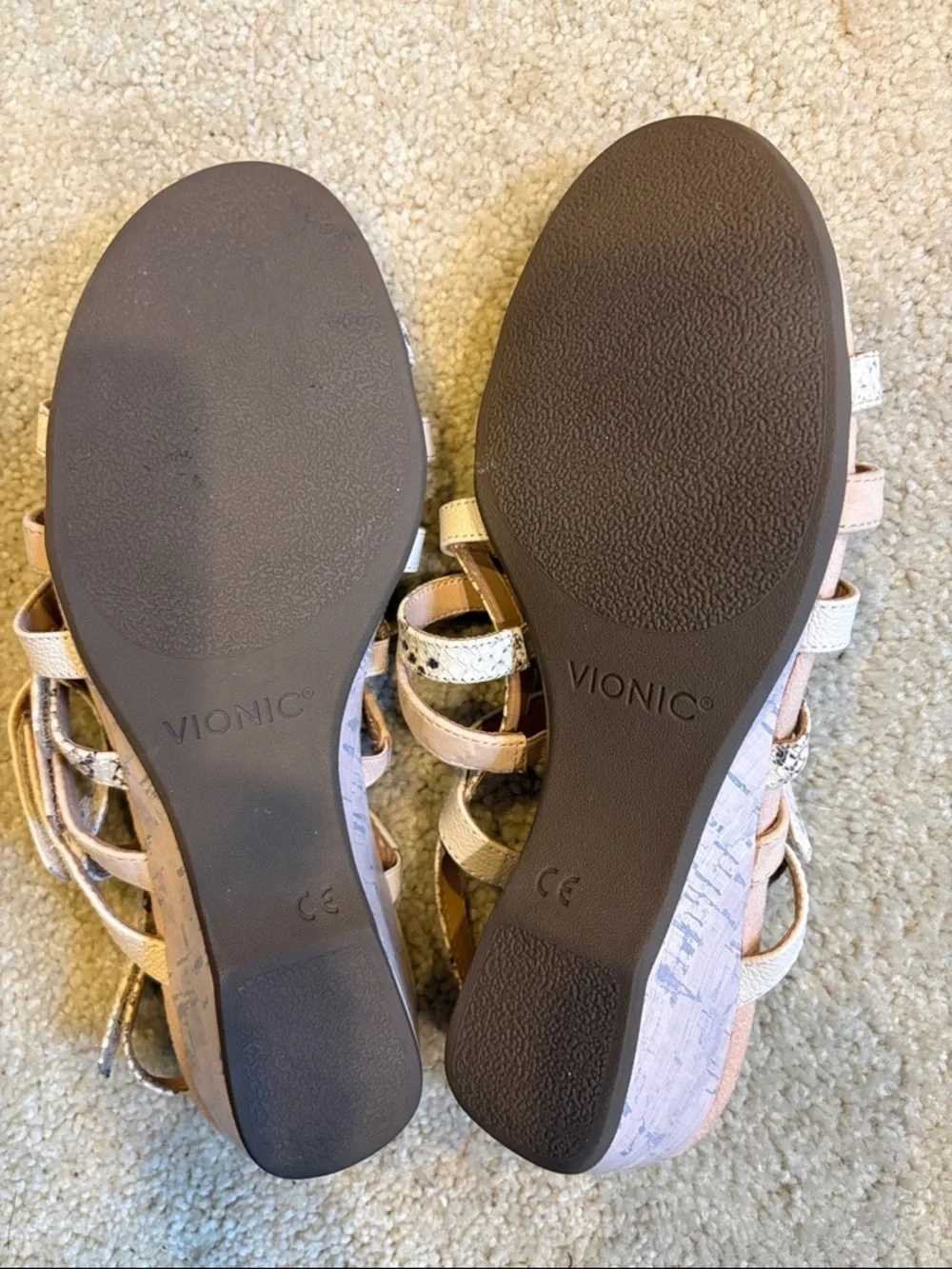 Vionic Beige Snake-Print Multi-Strap “Tess” Wedge Sandals w/Velcro Close-Size 11